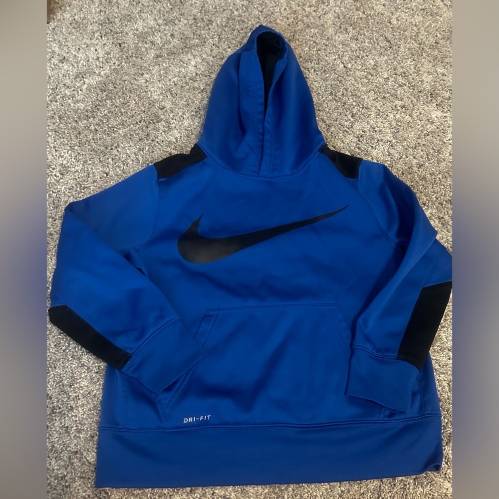Youth Nike Dri Fit Hoodie - Size M